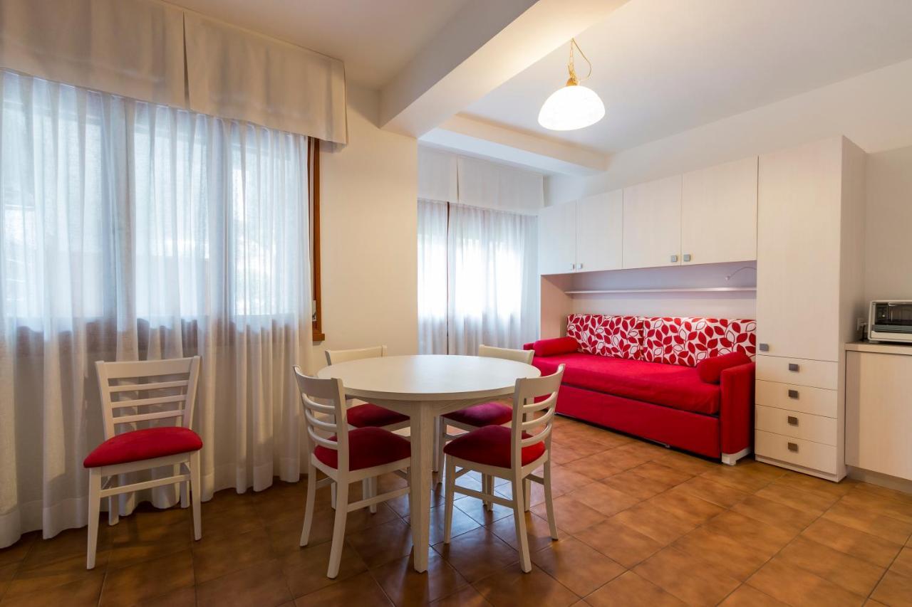 Residence Piccolo Milano Marittima Exterior photo