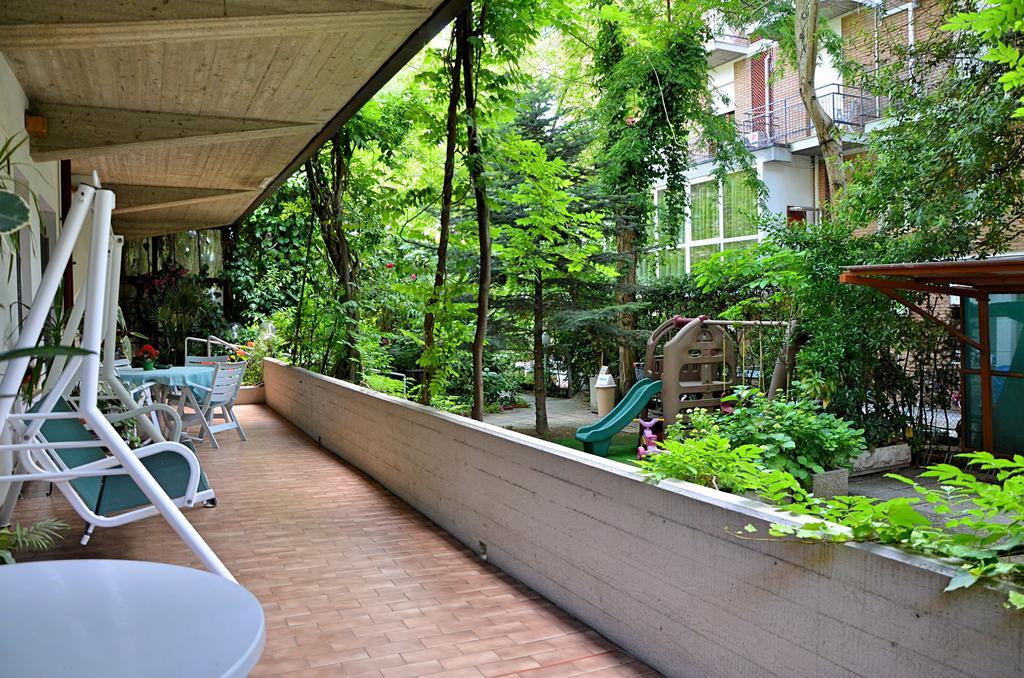 Residence Piccolo Milano Marittima Exterior photo