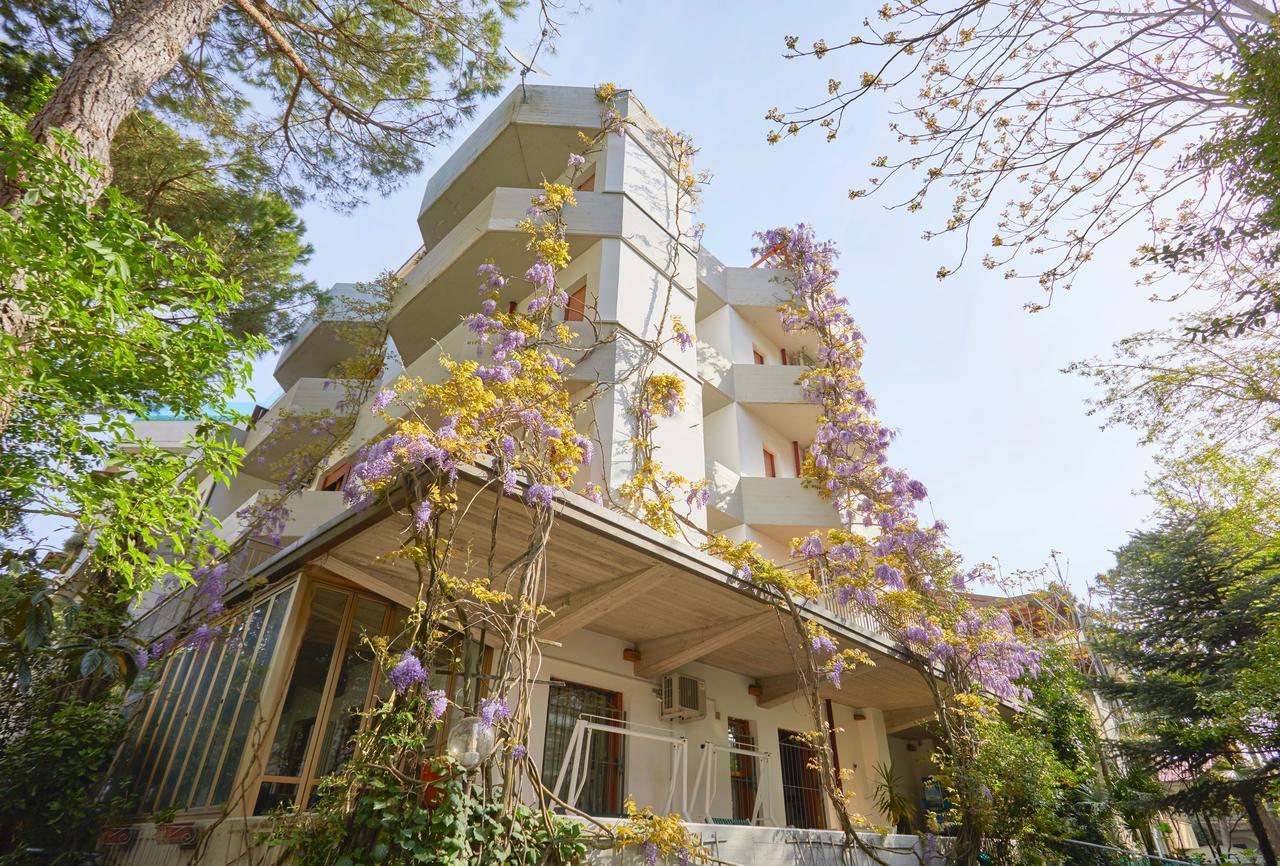 Residence Piccolo Milano Marittima Exterior photo